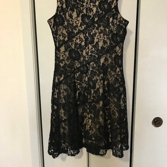 Gabby Skye Ladies Black Lace Look Evening Dress Size 12 NEW WITHOUT TAGS - Picture 2 of 2